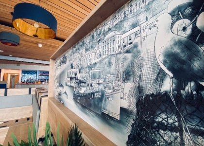 Main Deck Restaurant & Bar